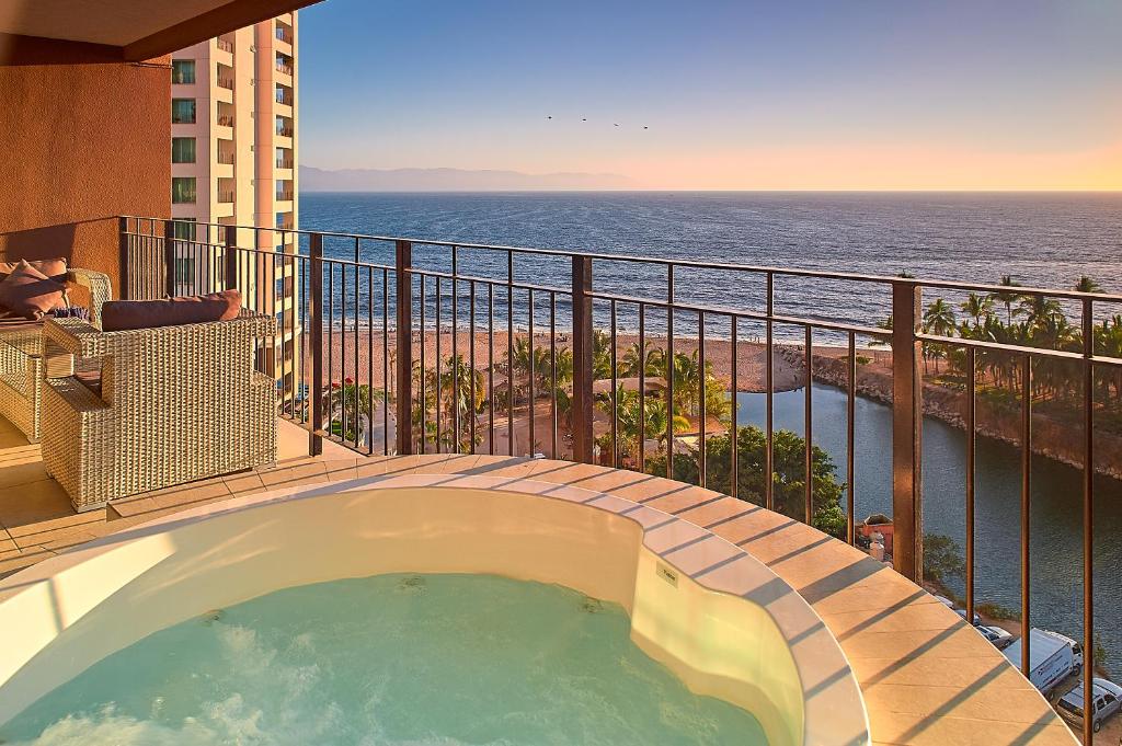 Puerto Vallarta oceanfront luxury condo